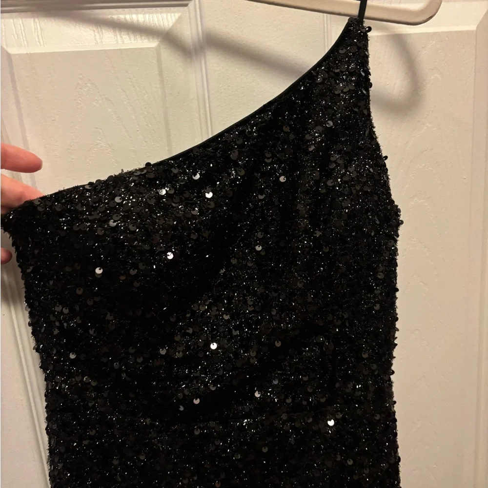 Elegant Black Sequin Evening Dress Thigh slit & Train Size Medium BNWOT - Picture 11 of 11